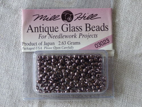 Perle Mill Hill Antique  Glass  Beads 03023