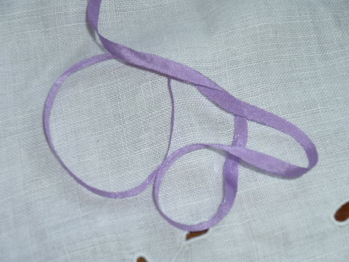 Ruban de soie de largeur 7mm violet