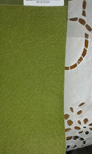 Feutrine Cinnamon de couleur lichen  30cm*45cm ref 054