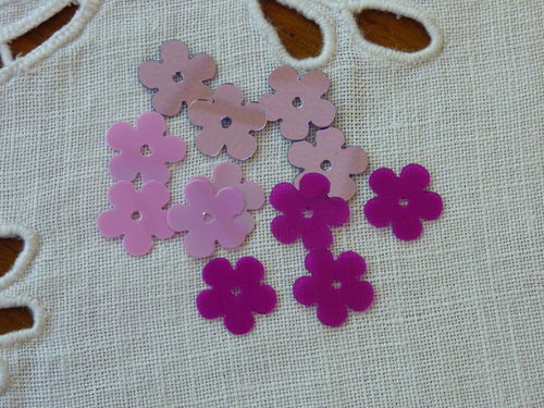 30 paillettes Fleur assortiment rose-violet